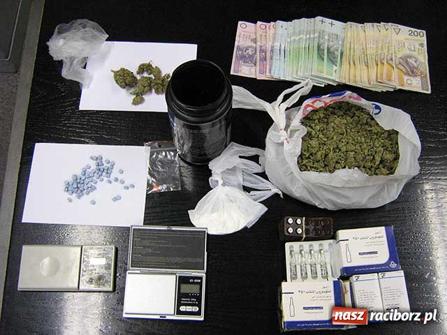 Zdjęcie w galerii na portalu naszraciborz.pl: Wpadli z narkotykami wiadomości z regionu